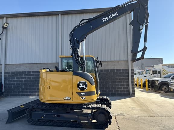 2025 John Deere 75 P on the lot