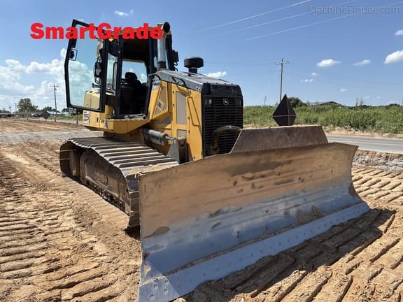 2019 John Deere 750K LGP on the lot
