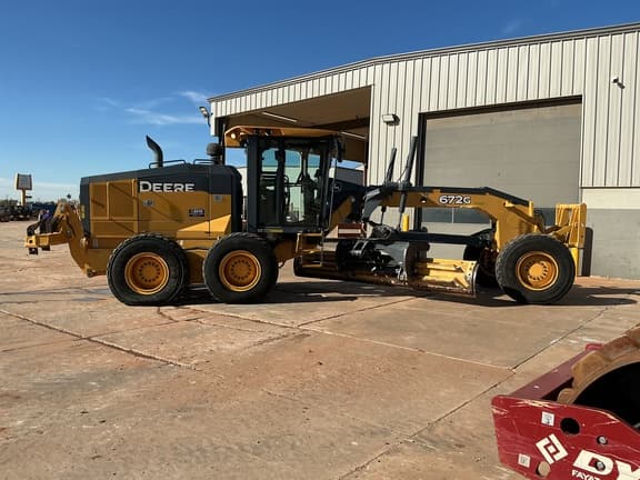 2017 John Deere 672G on the lot