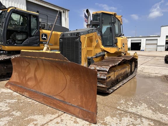 2018 John Deere 850K on the lot